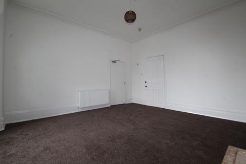 Studio to rent, Stoneygate Road, Leicester