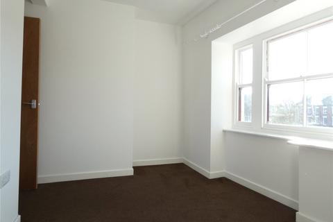 2 bedroom apartment to rent, Castle Square, Caernarfon, Gwynedd, LL55