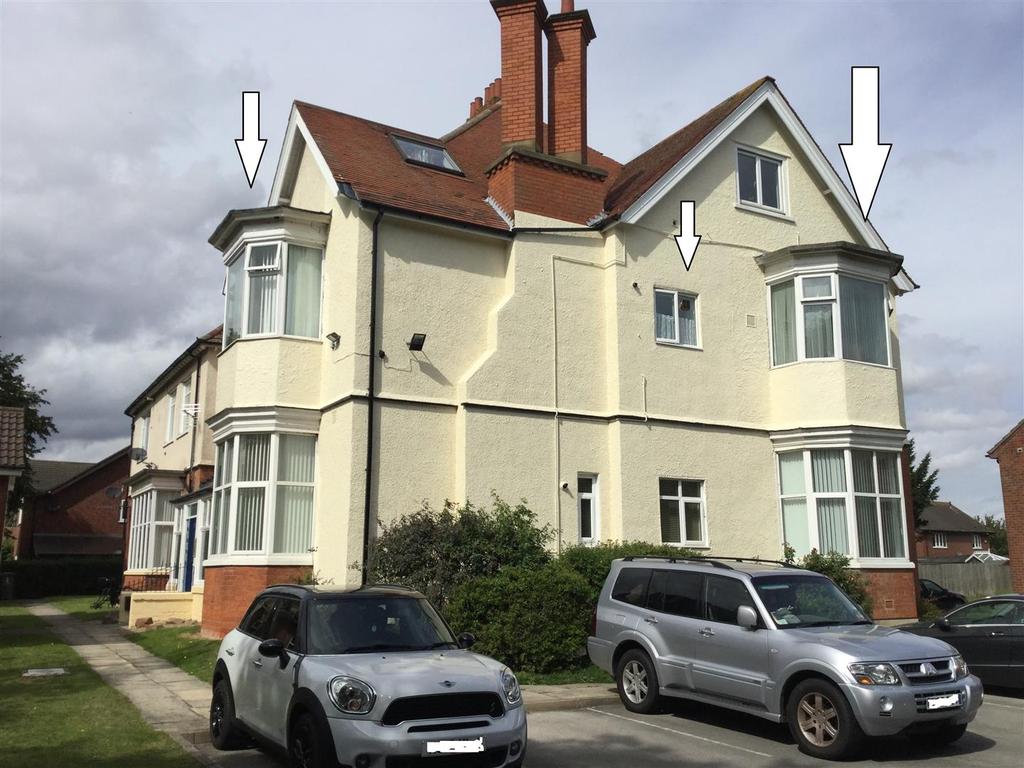 5 The Mount, Mill Road, Cleethorpes DN35 8JD 2 bed flat £115,000