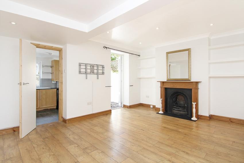 Spencer Road, Acton, W3 1 bed flat £375,000