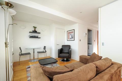 Apartment to rent - Richmond,  Surrey,  TW9