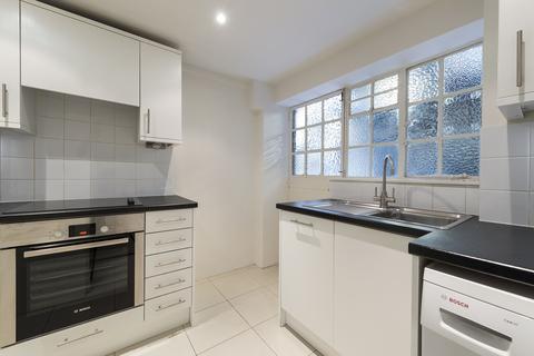 2 bedroom flat to rent - Fulham Road, London, SW3
