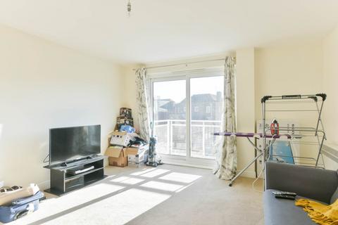 1 bedroom apartment to rent, Hudson House, Station Approach