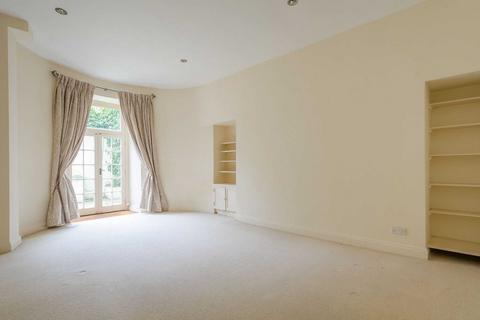 3 bedroom apartment to rent, Cavendish Place