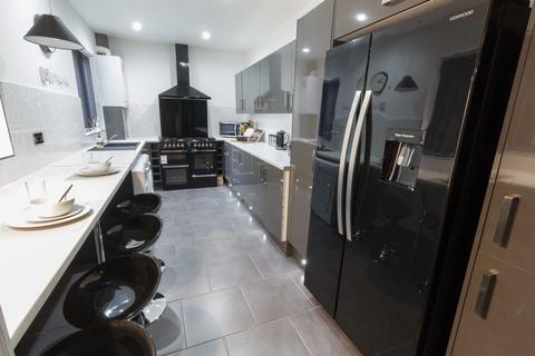 6 bedroom house share to rent, Toft Street, Kensington