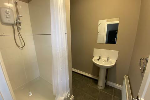 Studio to rent, Clifton Street, Old Town, Swindon, SN1