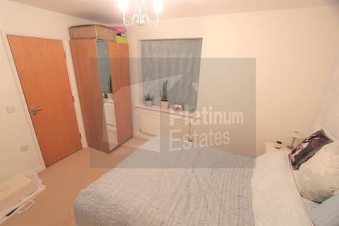 2 bedroom flat to rent, Frogmore, St. Albans AL2