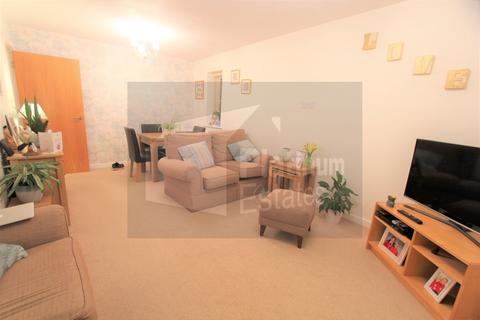 2 bedroom flat to rent, Frogmore, St. Albans AL2