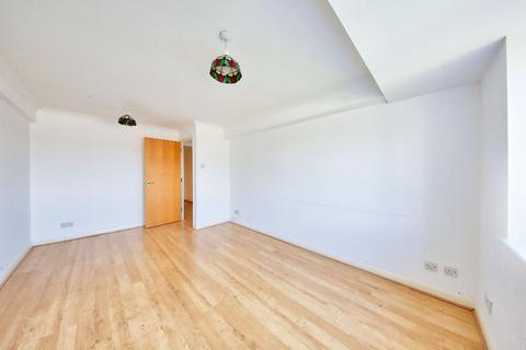 1 bedroom flat to rent, Burlington Gate, Rothesay Avenue, Wimbledon Chase, SW20 8JU