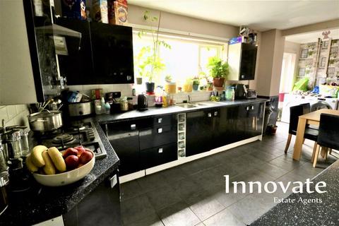 4 bedroom semi-detached house for sale, Plimsoll Grove, Birmingham B32