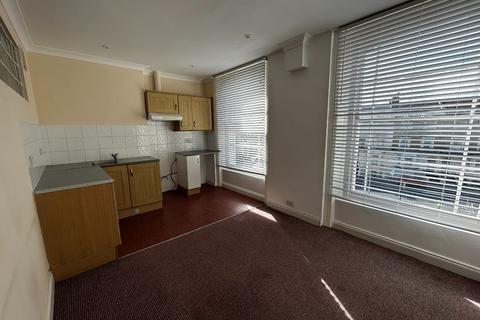 1 bedroom flat to rent - Royal Crescent - Margate