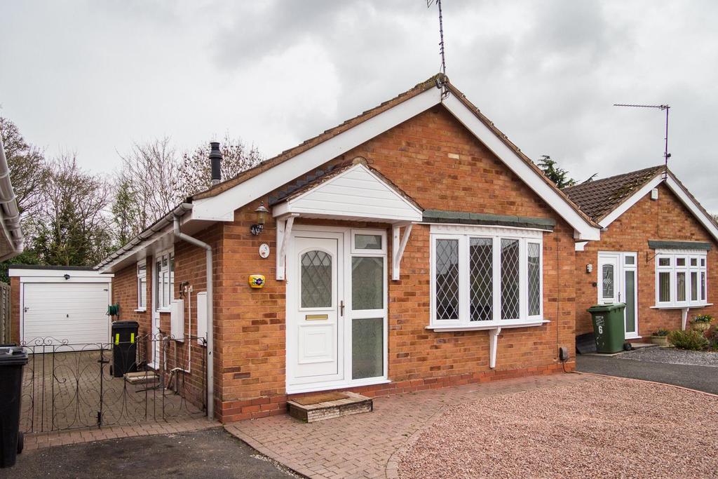 Illshaw Close, Redditch 2 bed bungalow £750 pcm (£173 pw)