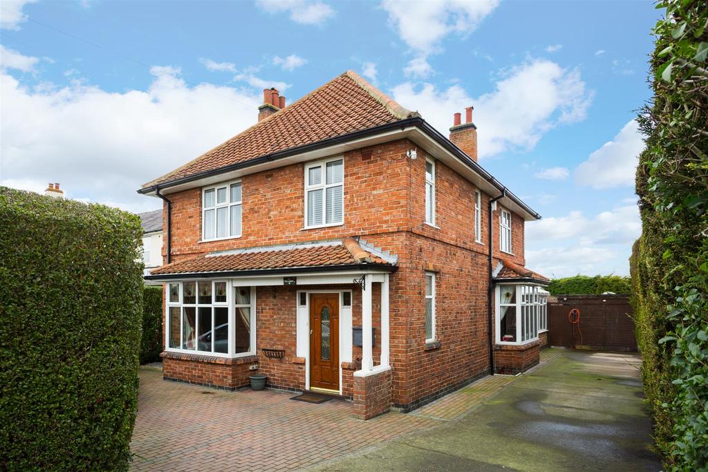 York Road, Haxby, York 4 bed house £485,000