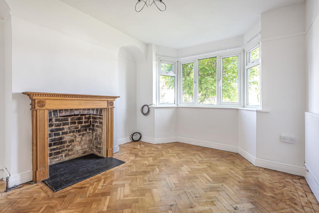 Ashridge Way, Sunbury On Thames, TW16 3 bed end of terrace house £