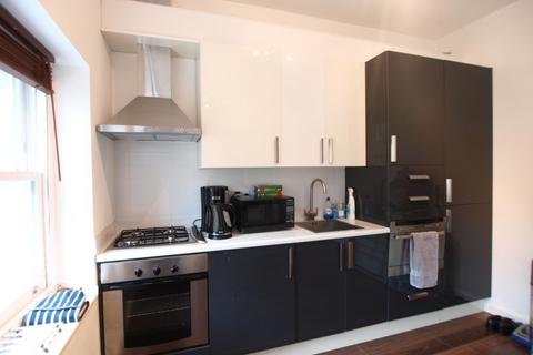 1 bedroom flat to rent, Perham Road, West Kensington, W14