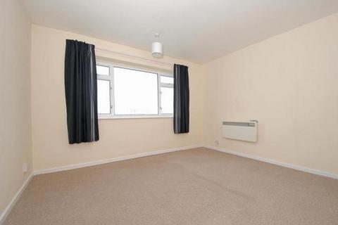 2 bedroom maisonette to rent, Carver Hill Road,  High Wycombe,  HP11