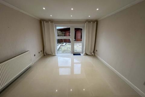 1 bedroom end of terrace house to rent, Alston Mews, Thatcham RG19