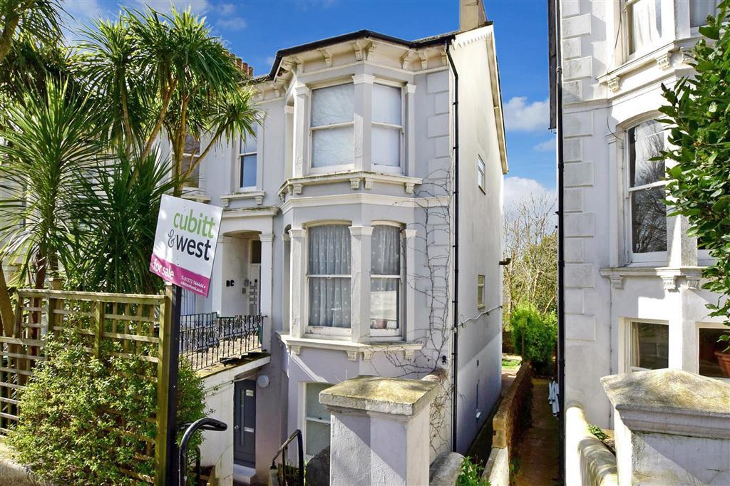 Beaconsfield Villas, Brighton, East Sussex 2 bed flat for sale £290,000