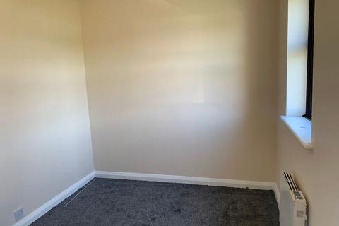 1 bedroom flat to rent, 5 The Ashleighs