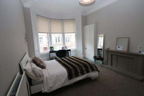 3 bedroom flat to rent, Havelock Street, Hillhead, Glasgow, G11