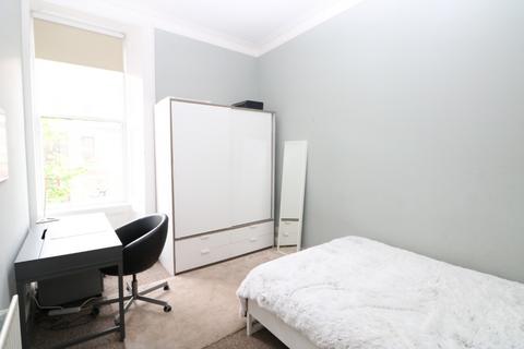 3 bedroom flat to rent, Havelock Street, Hillhead, Glasgow, G11