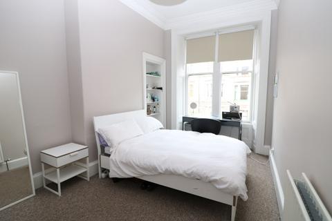 3 bedroom flat to rent, Havelock Street, Hillhead, Glasgow, G11