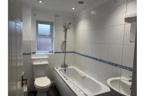 2 bedroom detached house to rent, Saviano Way, Bridgwater, TA6