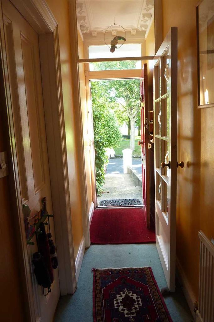 Cleveland Road, Brighton 4 bed house £1,900 pcm (£438 pw)