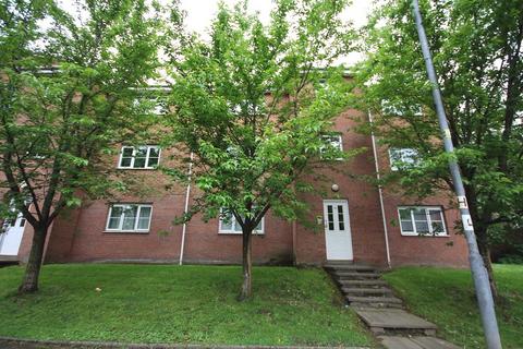 2 bedroom flat to rent, Tullis Street, Bridgeton, Glasgow - Available from 28th May