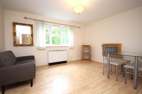 2 bedroom flat to rent, Tullis Street, Bridgeton, Glasgow - Available from 28th May