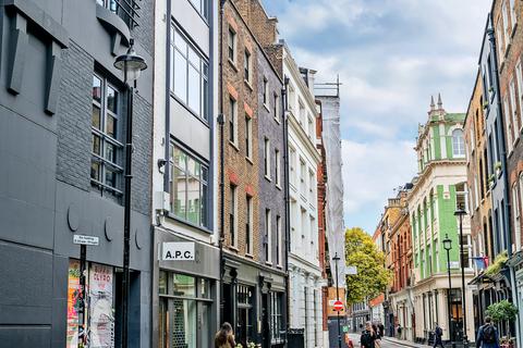 3 bedroom apartment to rent, Lexington Street, Soho W1