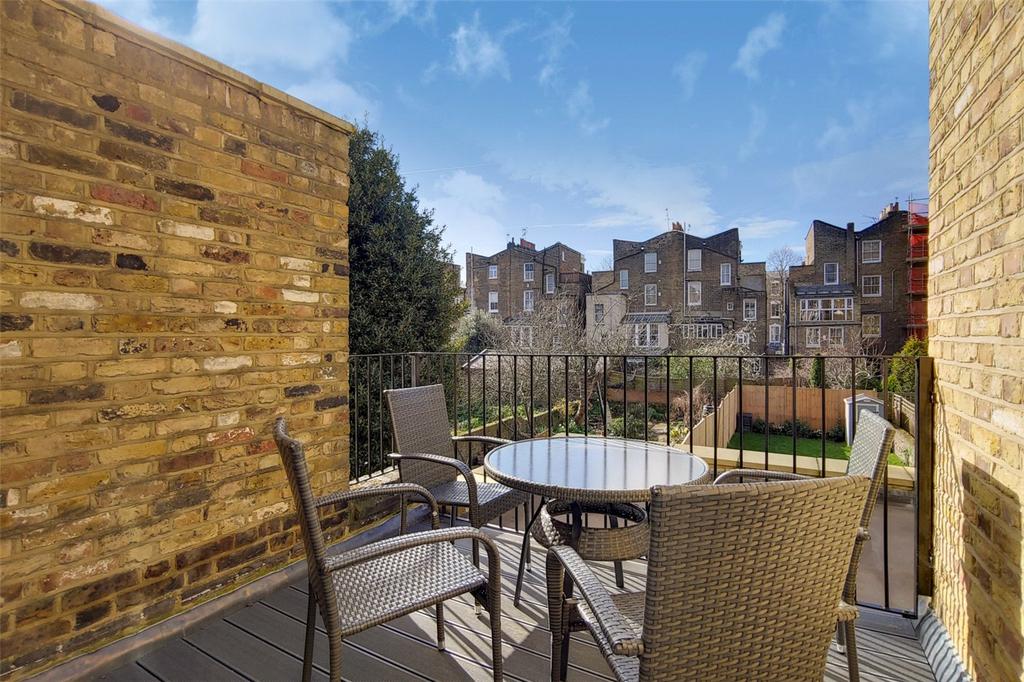 Apartment in London - View 2
