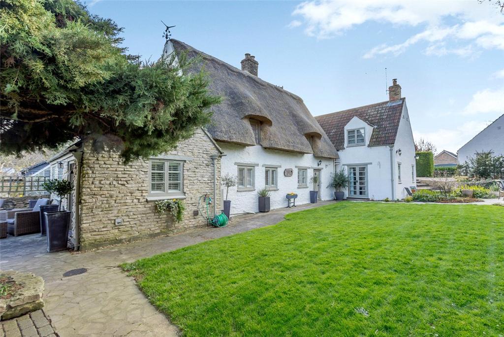 Main Street, Ailsworth, Peterborough, PE5 3 bed detached house £600,000