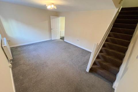 2 bedroom terraced house to rent, Radcliffe, Manchester M26