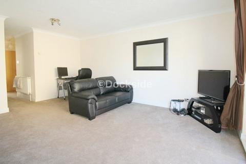 2 bedroom apartment to rent, The Mariners, Rochester