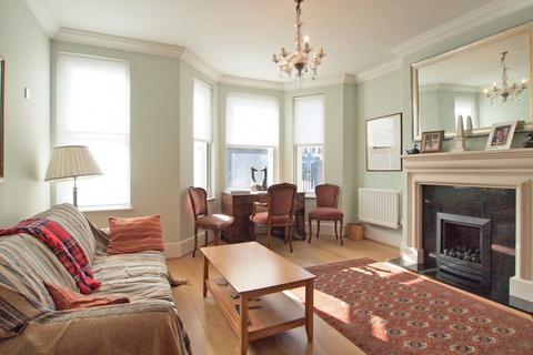1 Austyns Place, Ewell, Epsom, KT17 1SQ
