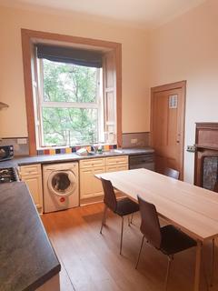 4 bedroom flat to rent, Morningside Road, Morningside, Edinburgh, EH10