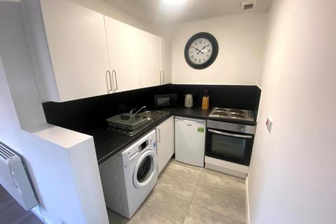 1 bedroom flat to rent, George Street, Top Floor, AB25