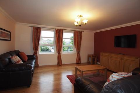2 bedroom flat to rent, Western Cross, Anderson Drive, AB15