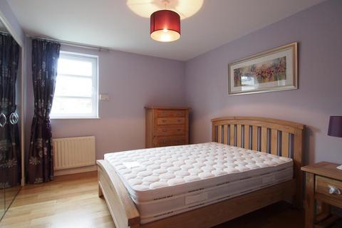 2 bedroom flat to rent, Western Cross, Anderson Drive, AB15