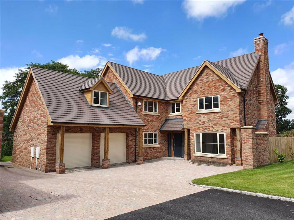 Oakland Park, Sandford Avenue, Church Stretton 5 bed detached house £