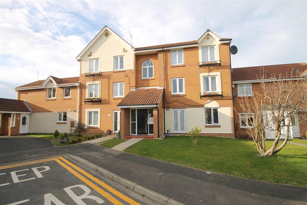 Gatesgarth Close, Bakers Mead, Hartlepool 2 bed apartment £400 pcm (£