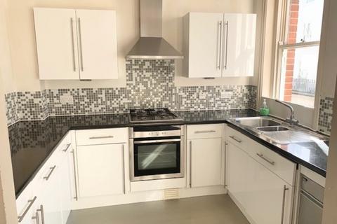 2 bedroom flat to rent, Burlington Street, Brighton