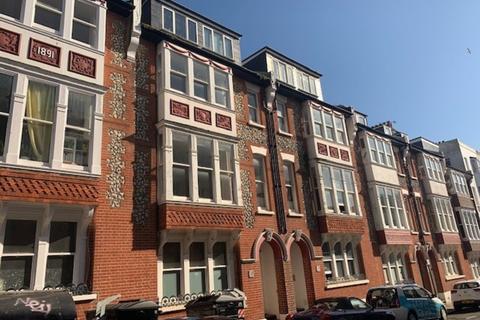 2 bedroom flat to rent, Burlington Street, Brighton