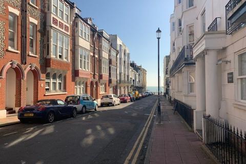 2 bedroom flat to rent, Burlington Street, Brighton