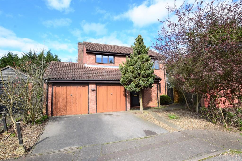 Firstore Drive, Colchester 4 bed detached house £1,200 pcm (£277 pw)