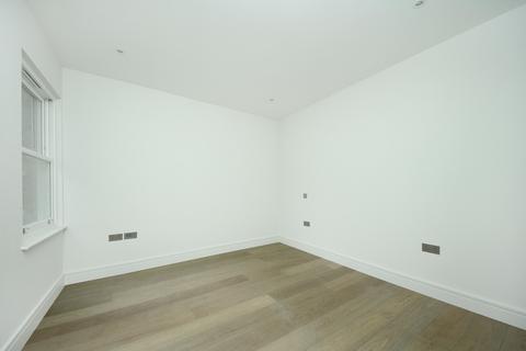 Acton High Street W3 2 Bed Flat 1 950 Pcm 450 Pw