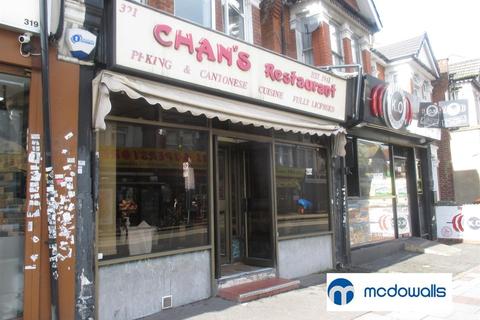 Property to rent - High Street North, London