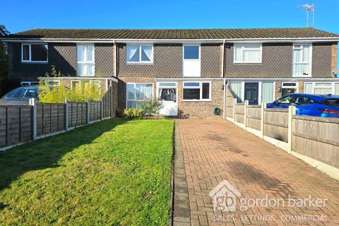 17 Apple Tree Road, Alderholt, Fordingbridge, SP6 3EW