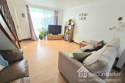 17 Apple Tree Road, Alderholt, Fordingbridge, SP6 3EW